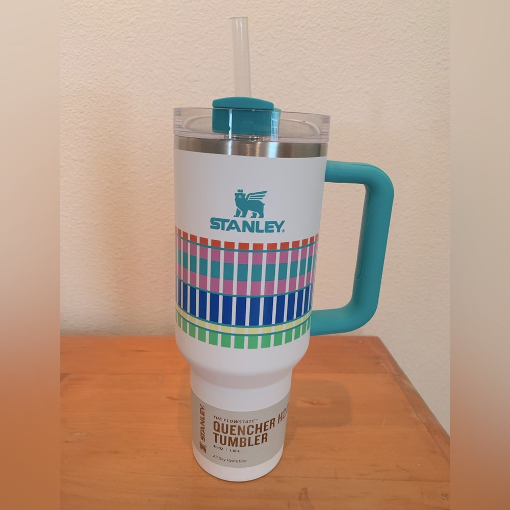 NEW Stanley 40-ounce Quencher H2.0 Tumbler - Target Exclusive SUMMER PLAID